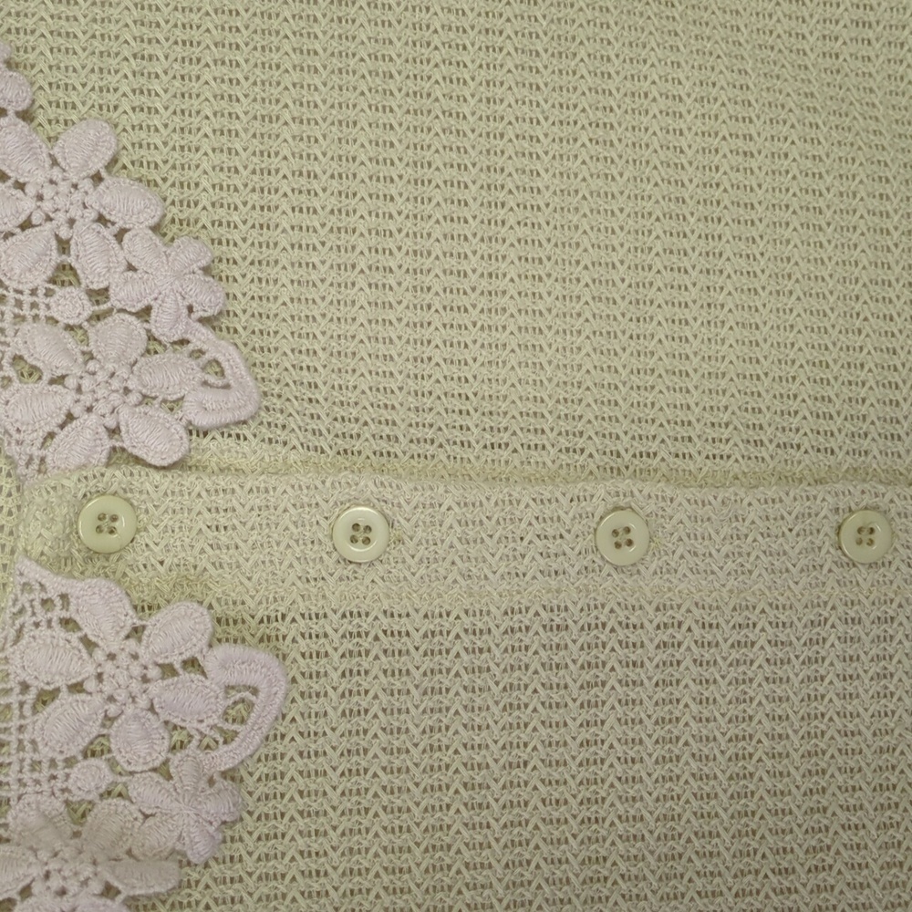 Vintage Victorian style blouse in lime green XS - Picture 3 of 5